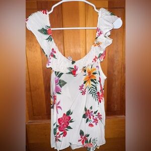 XL white flowered shirt